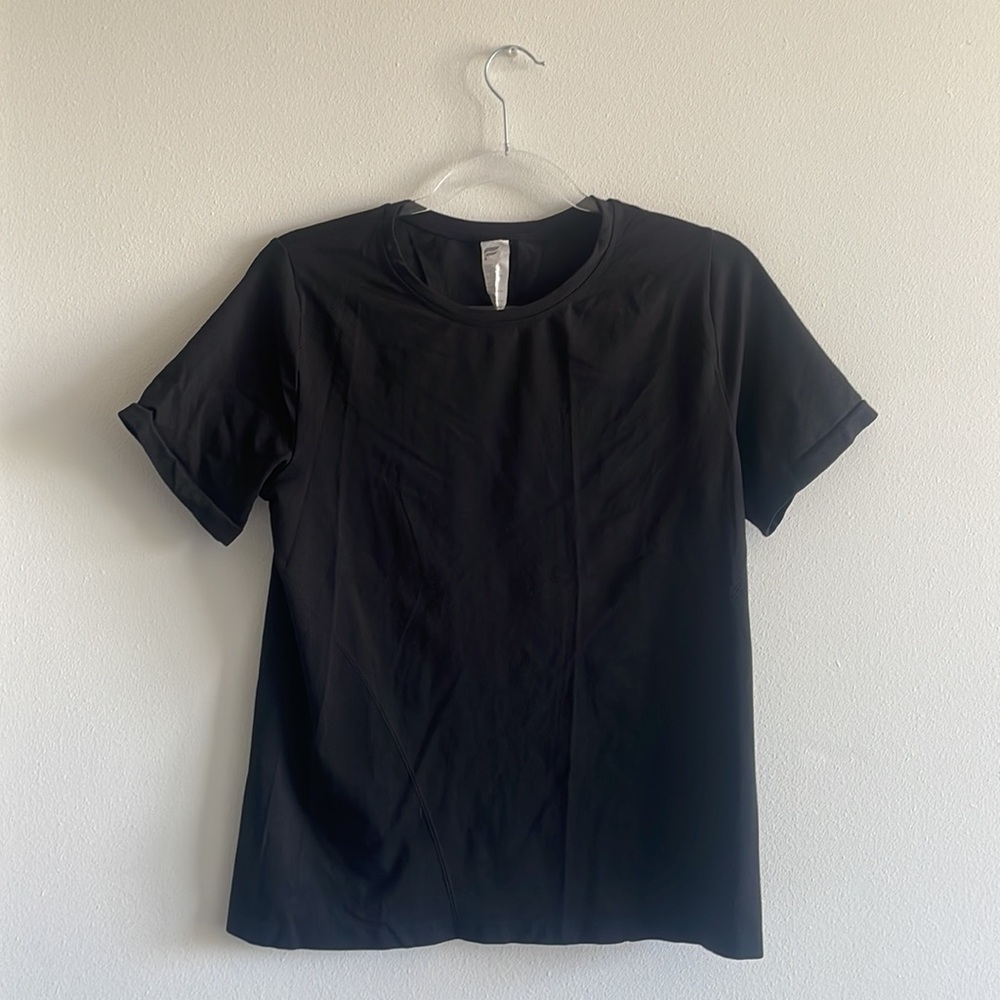 Fabletics Black Tee - Picture 2 of 4